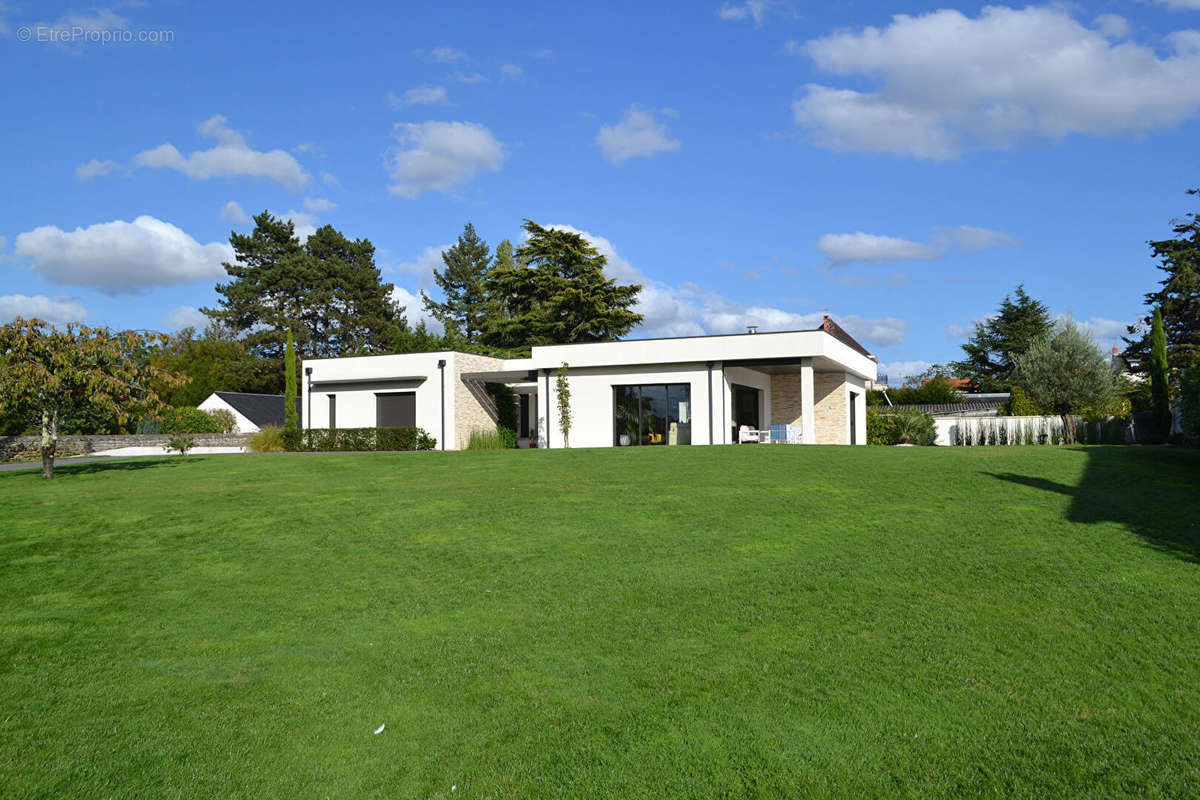 Maison à CHATELLERAULT