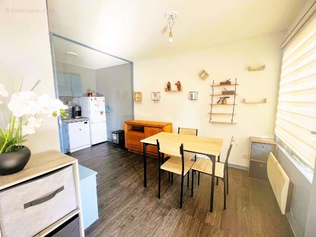 Appartement à POISY