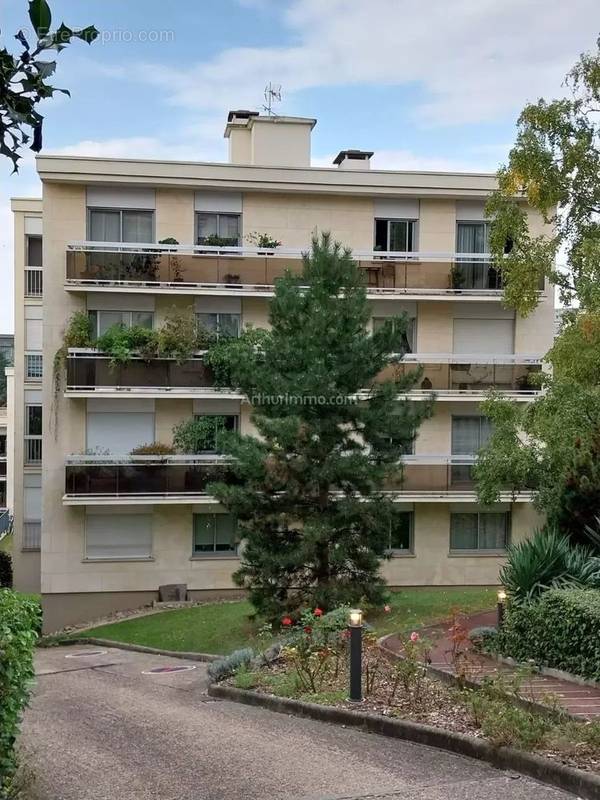 Appartement à NOGENT-SUR-MARNE