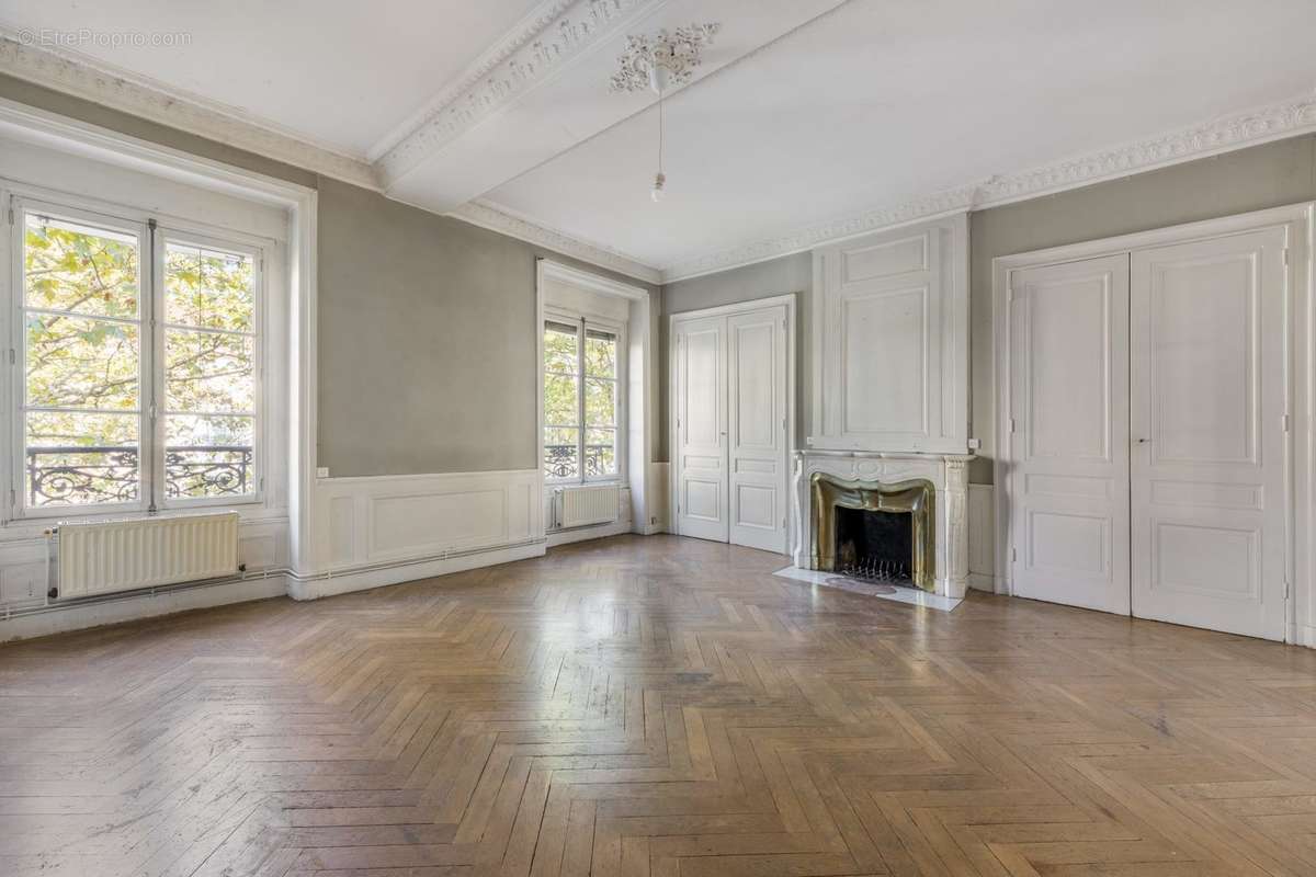 Appartement à LYON-6E