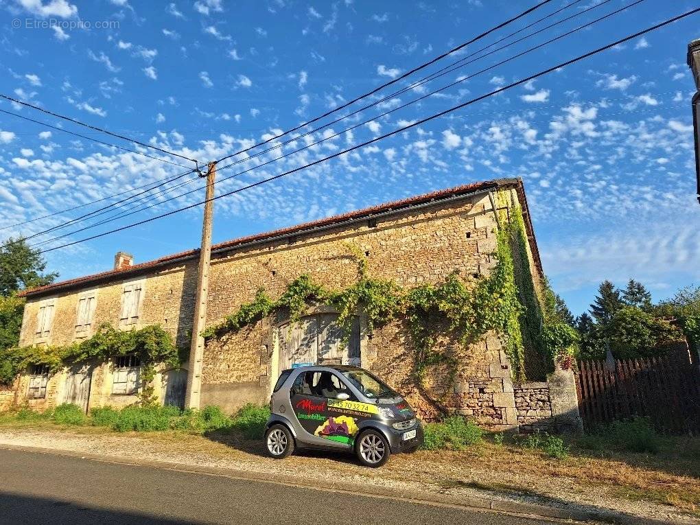 Appartement à CELLEFROUIN