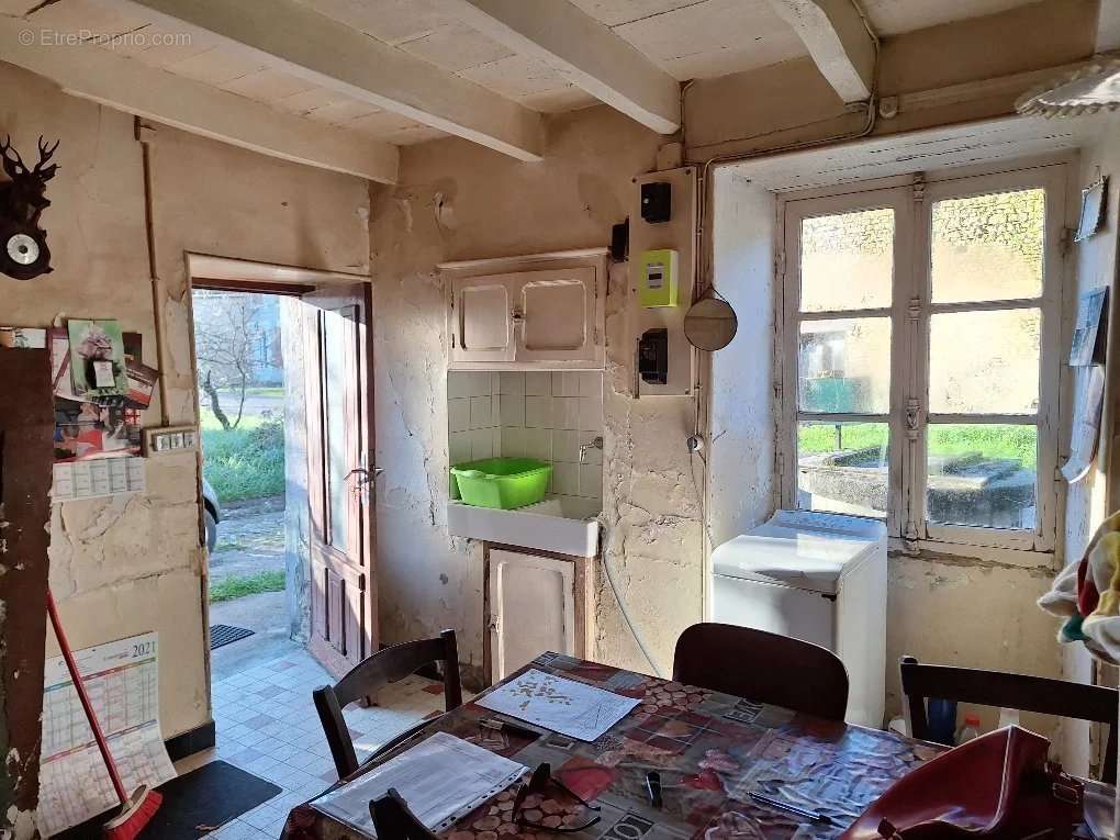 Appartement à CELLEFROUIN