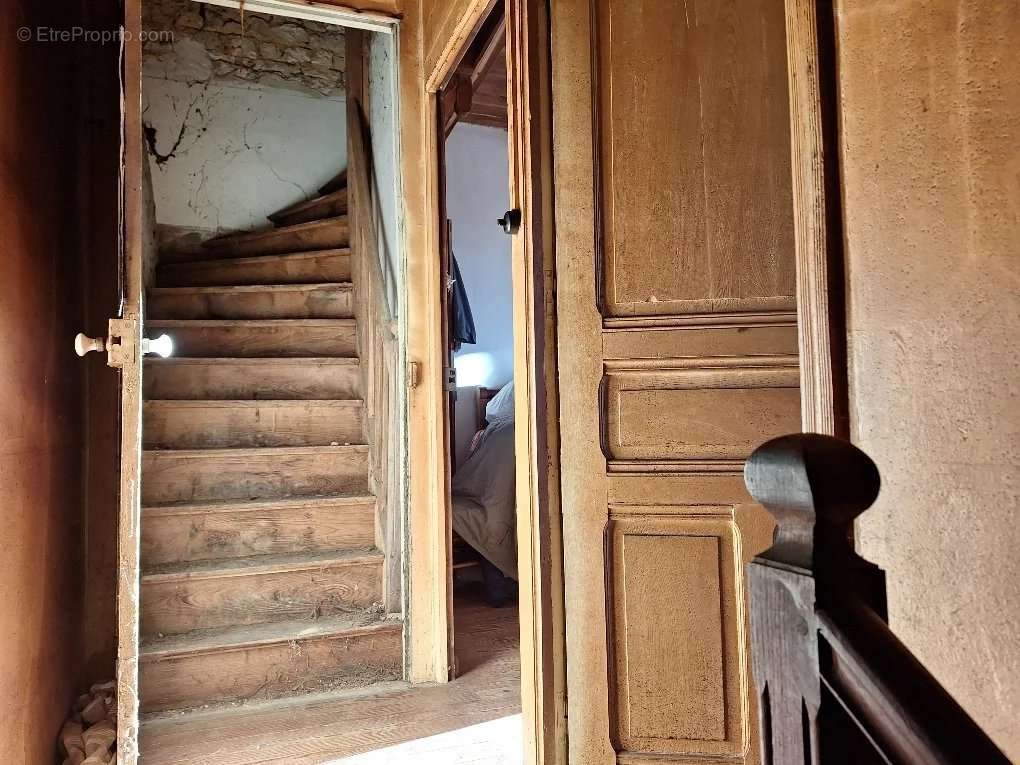 Appartement à CELLEFROUIN