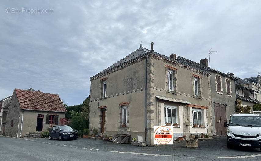 Maison à SAINT-SEBASTIEN