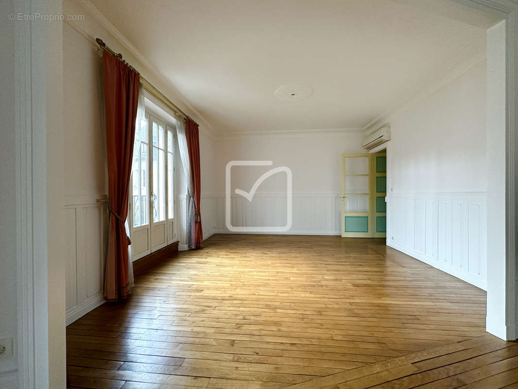 Appartement à BRIVE-LA-GAILLARDE