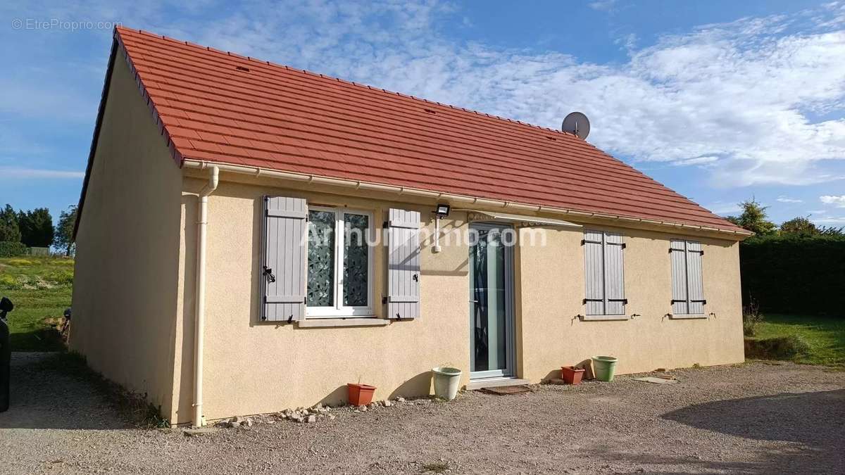 Maison à TRENAL