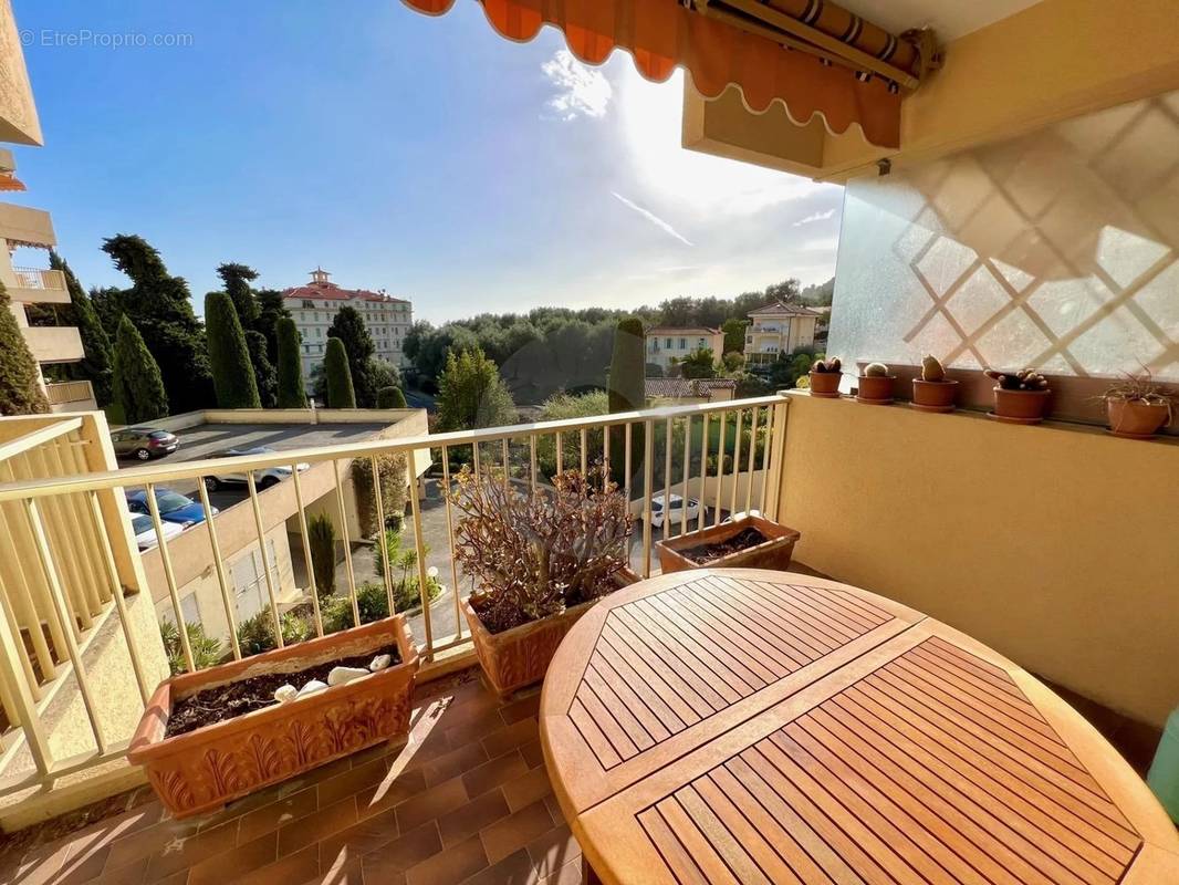 Appartement à MENTON