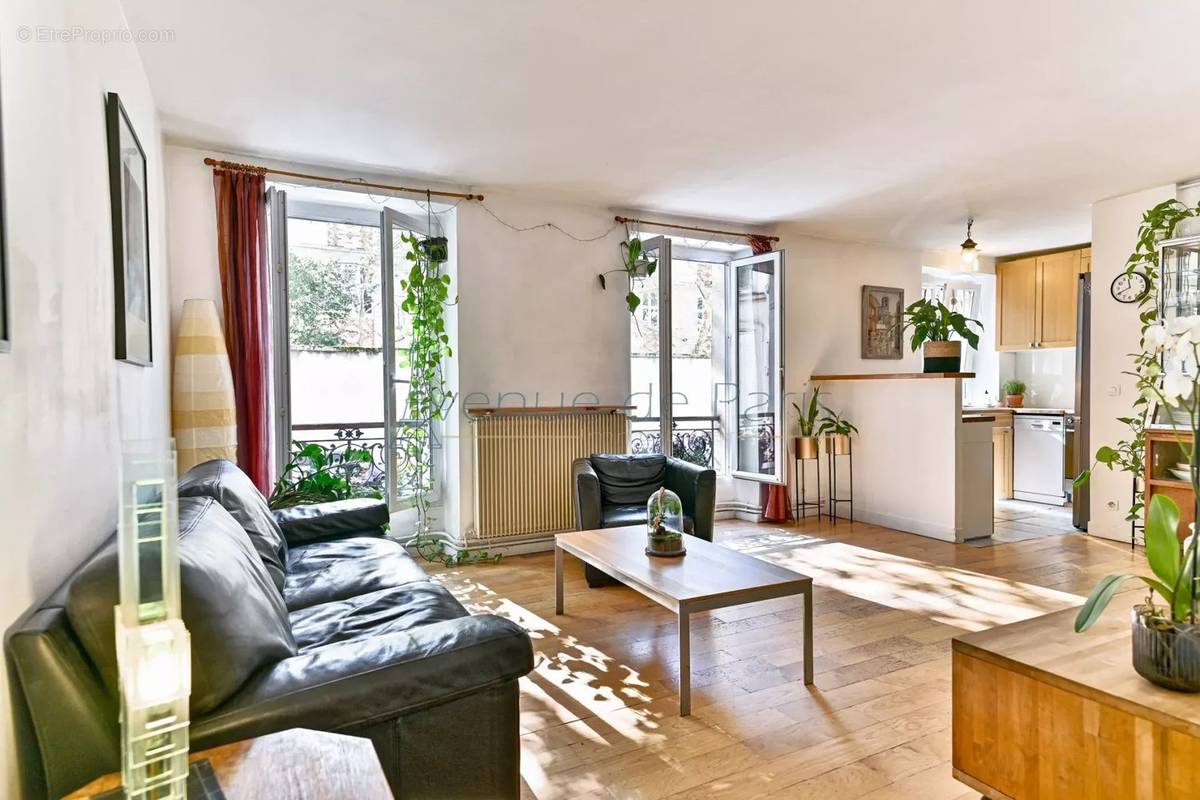 Appartement à PARIS-11E