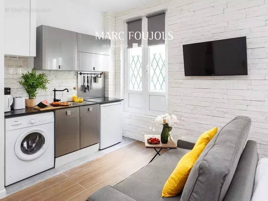 Appartement à PARIS-7E