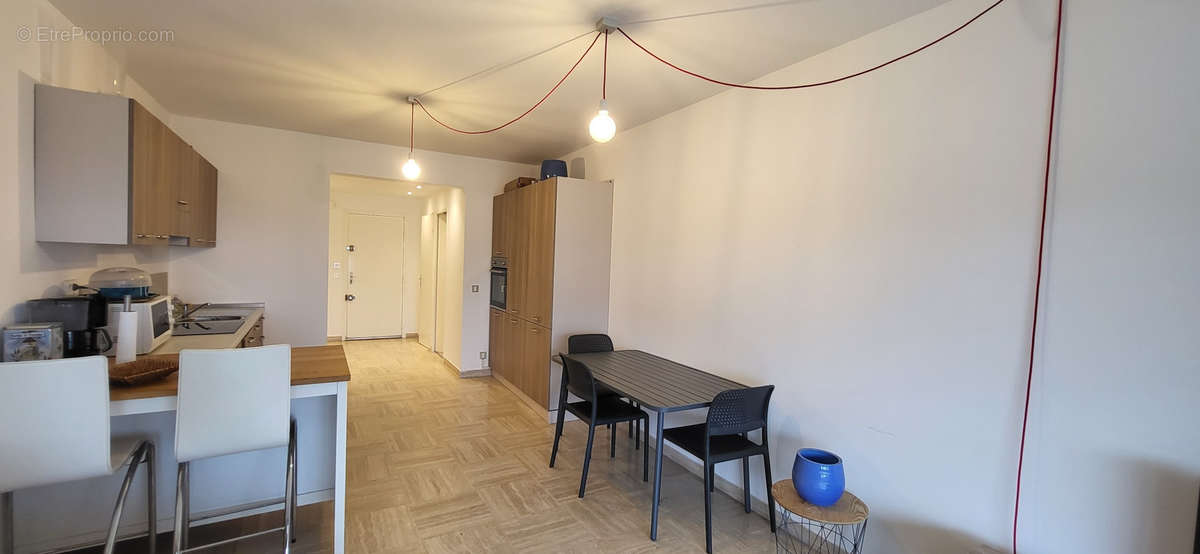 Appartement à VILLENEUVE-LOUBET