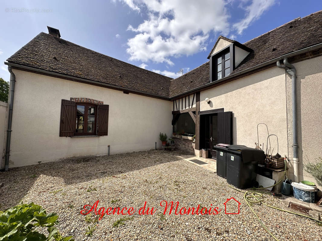 Maison à BRAY-SUR-SEINE