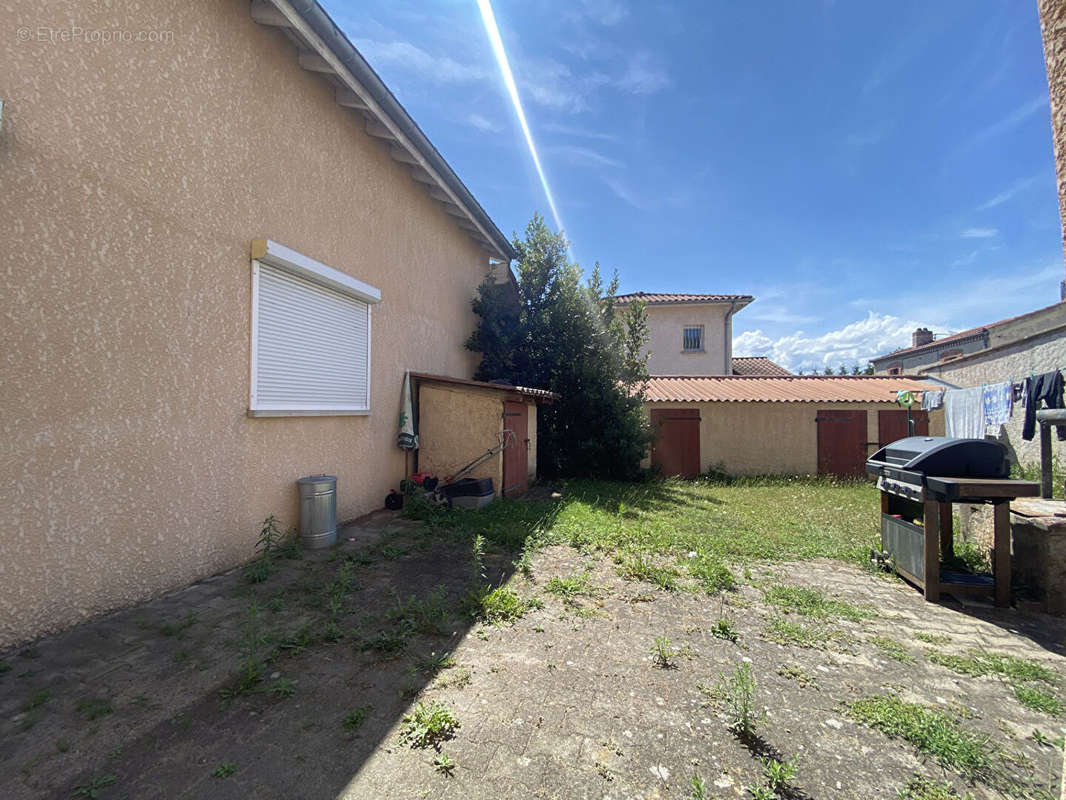 Appartement à SAINT-ROMAIN-LE-PUY