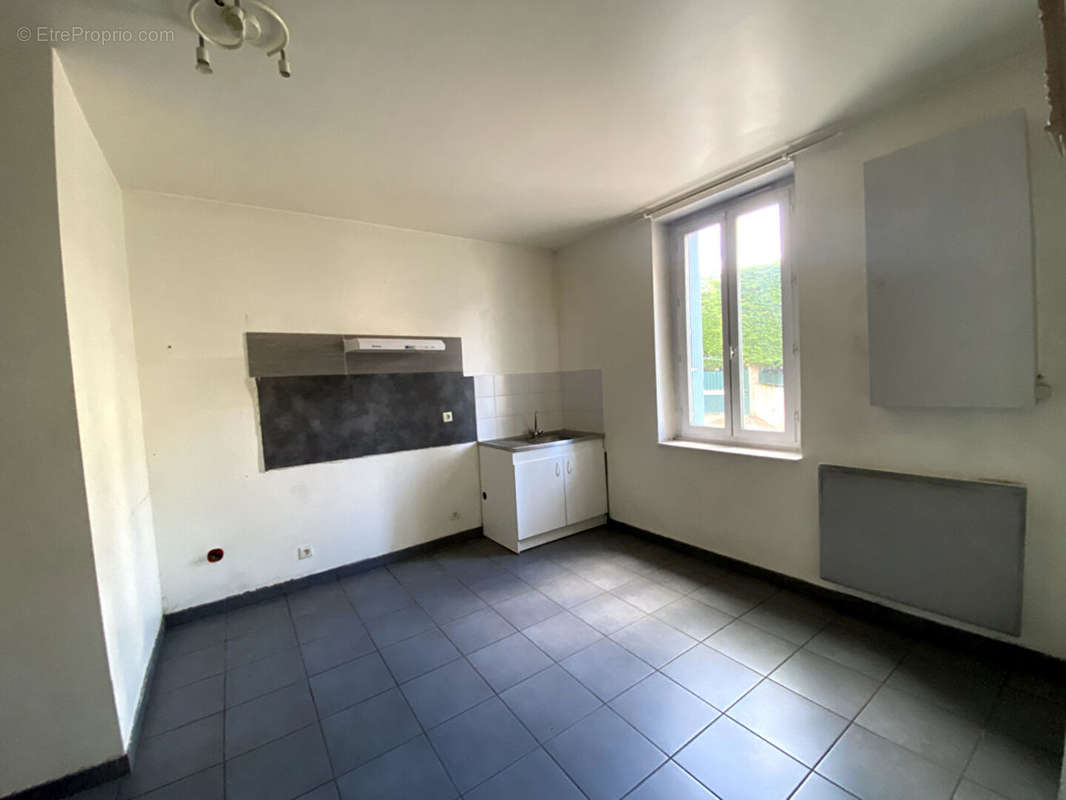 Appartement à SAINT-ROMAIN-LE-PUY