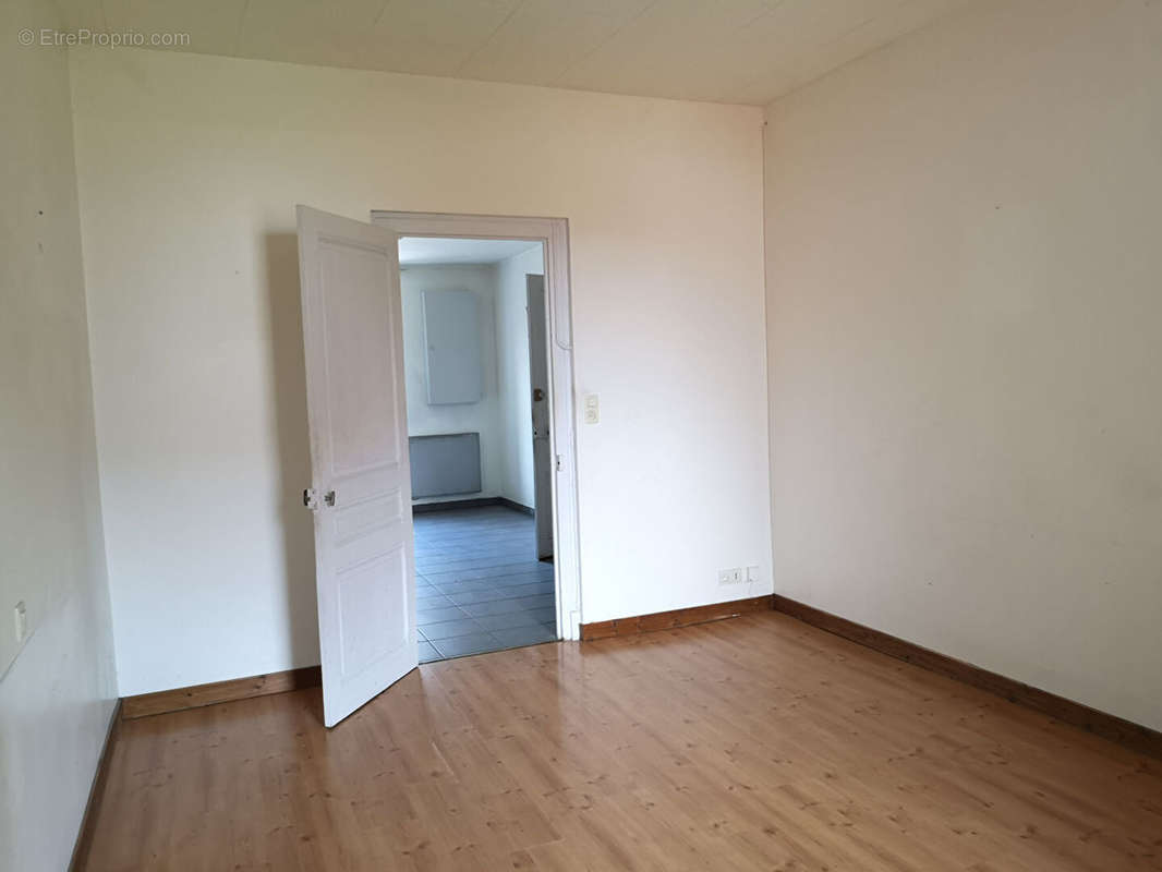 Appartement à SAINT-ROMAIN-LE-PUY