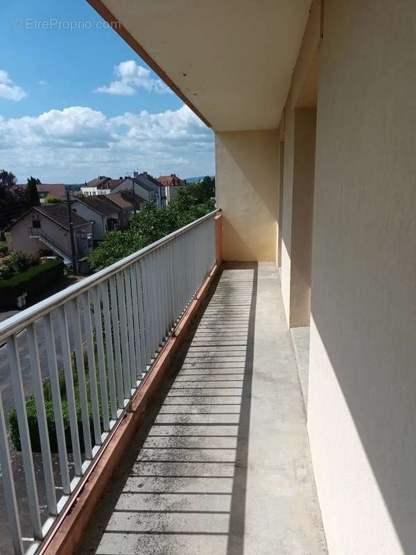 Appartement à MONTCEAU-LES-MINES