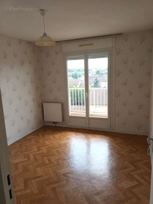 Appartement à MONTCEAU-LES-MINES