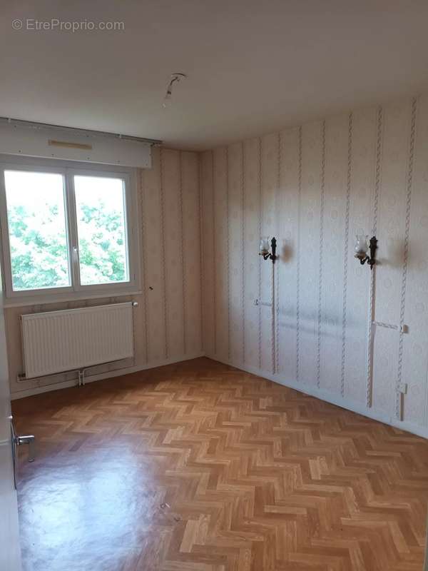 Appartement à MONTCEAU-LES-MINES