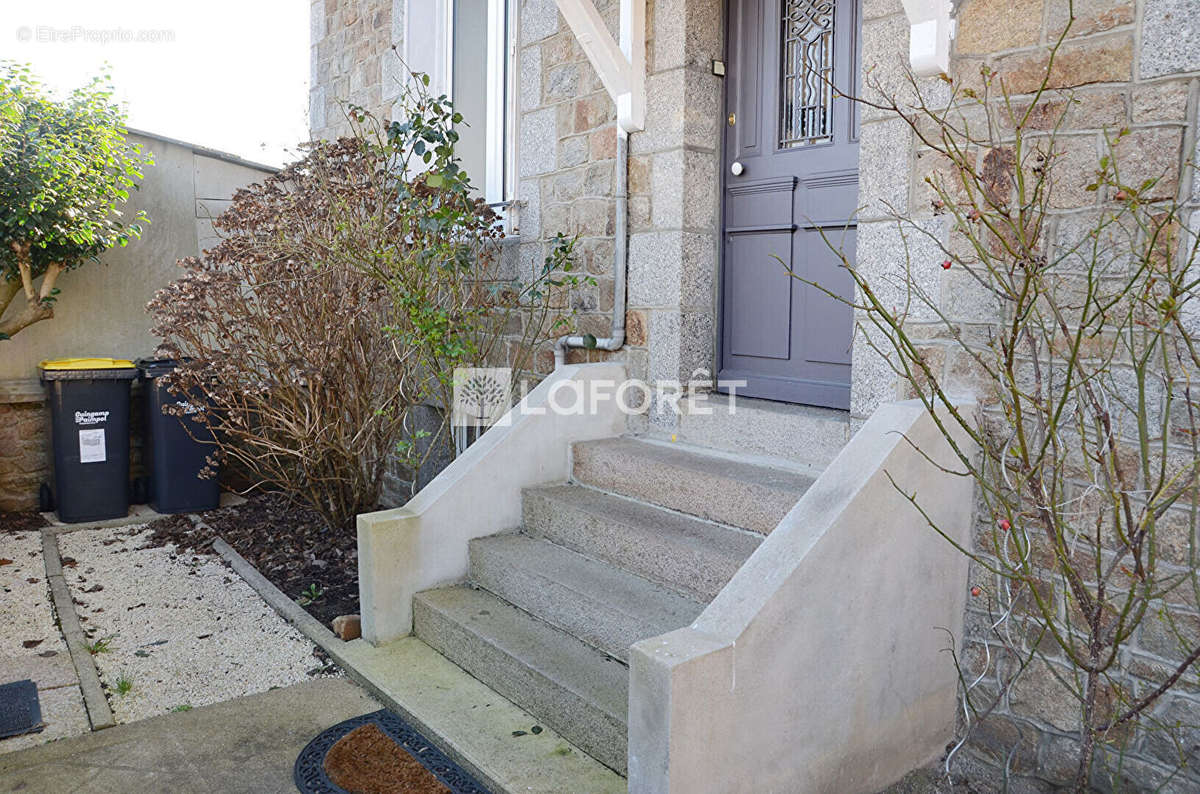 Maison à GUINGAMP