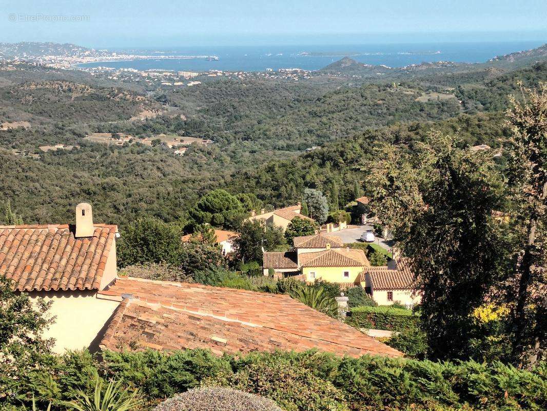 Maison à LES ADRETS-DE-L&#039;ESTEREL