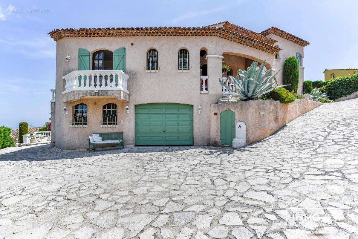 Maison à LES ADRETS-DE-L&#039;ESTEREL