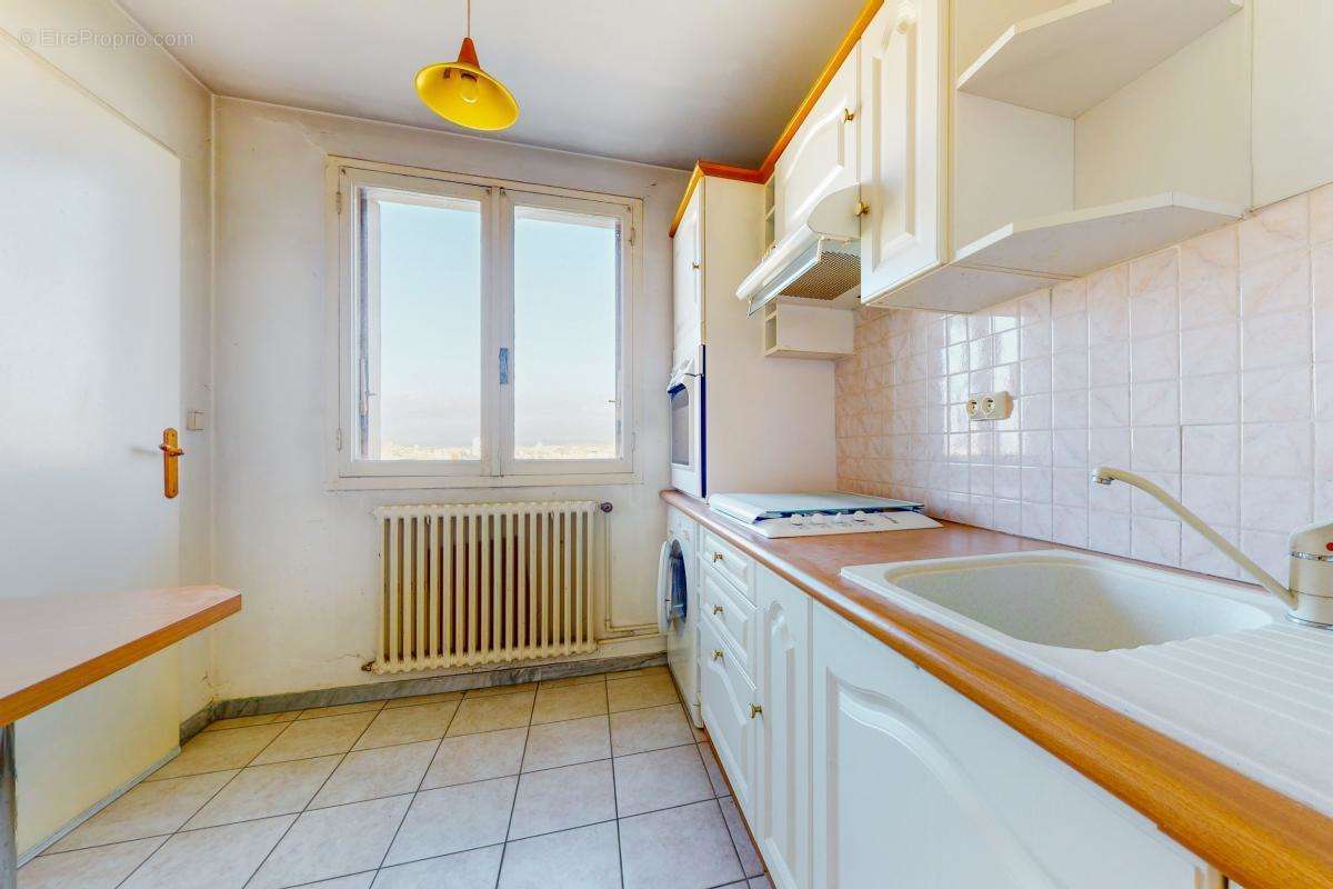 Appartement à MARSEILLE-10E