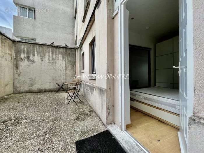 Appartement à PARIS-19E