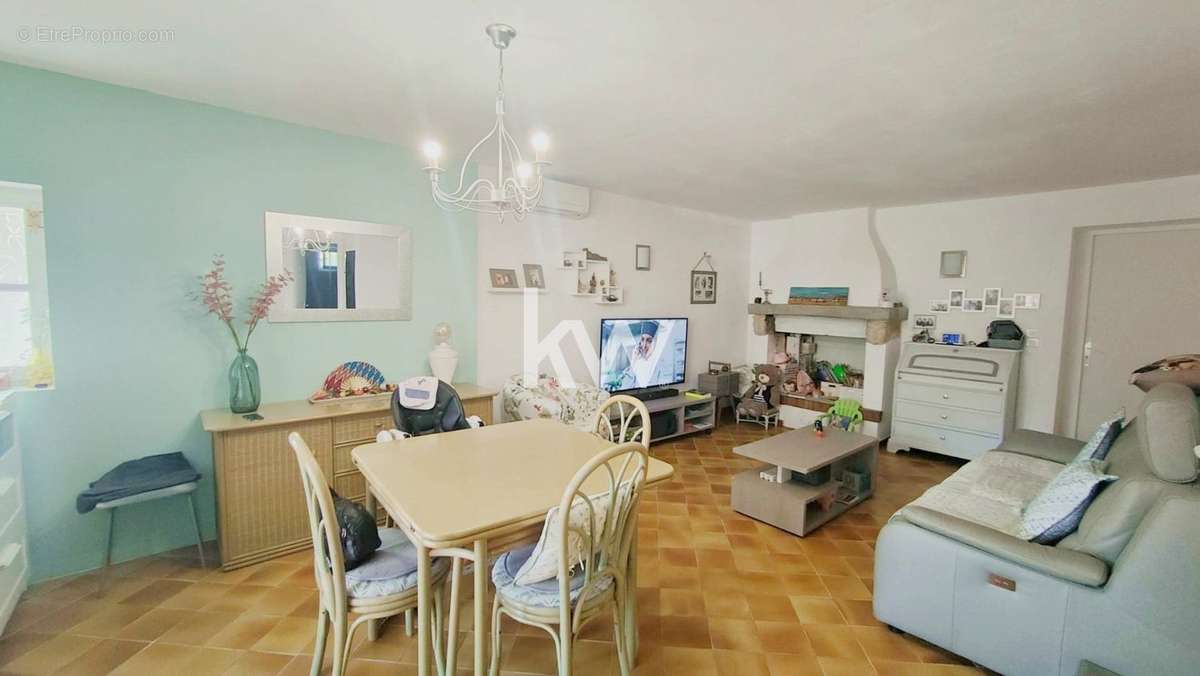 Appartement à VILLENEUVE-LOUBET