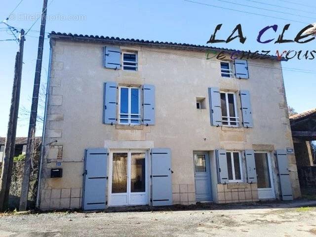 Maison à SAINTE-OUENNE