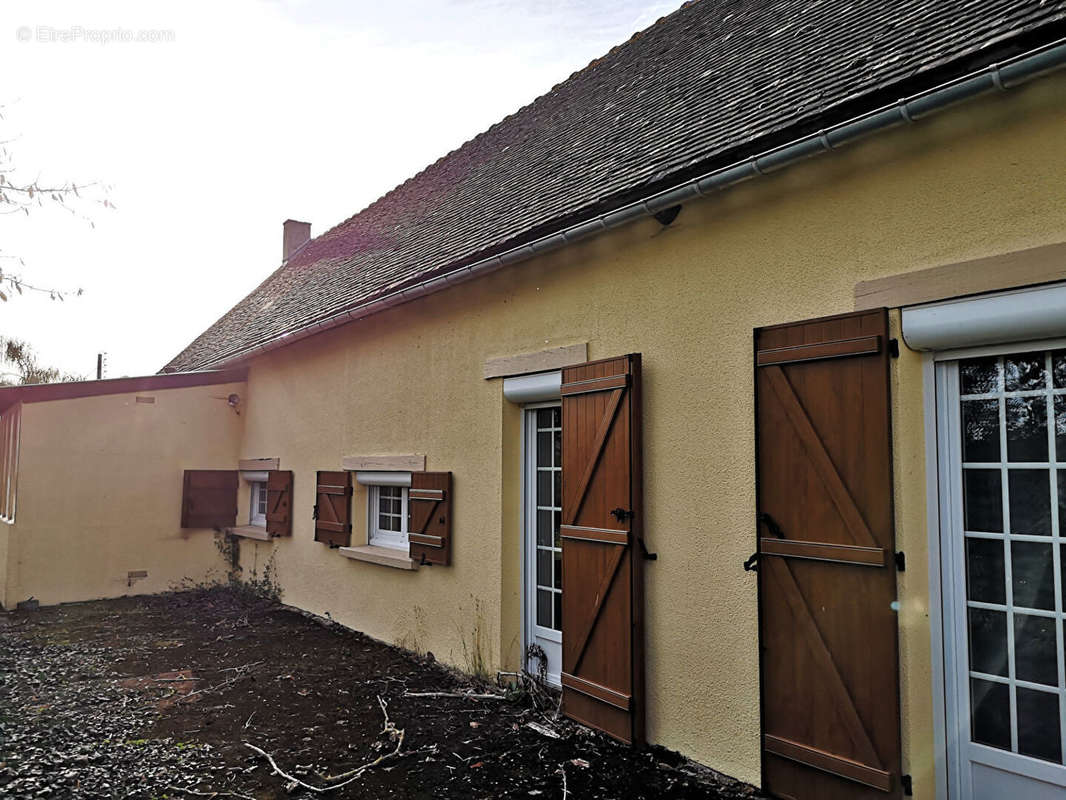 Maison à COURVILLE-SUR-EURE