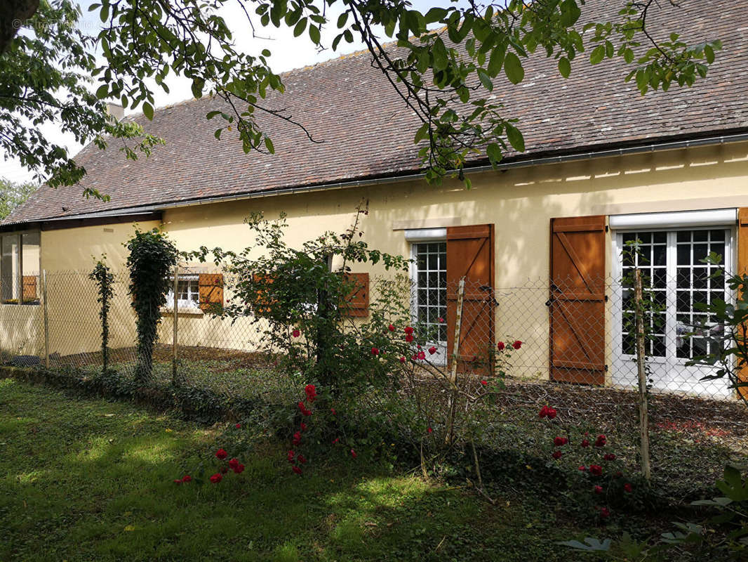 Maison à COURVILLE-SUR-EURE