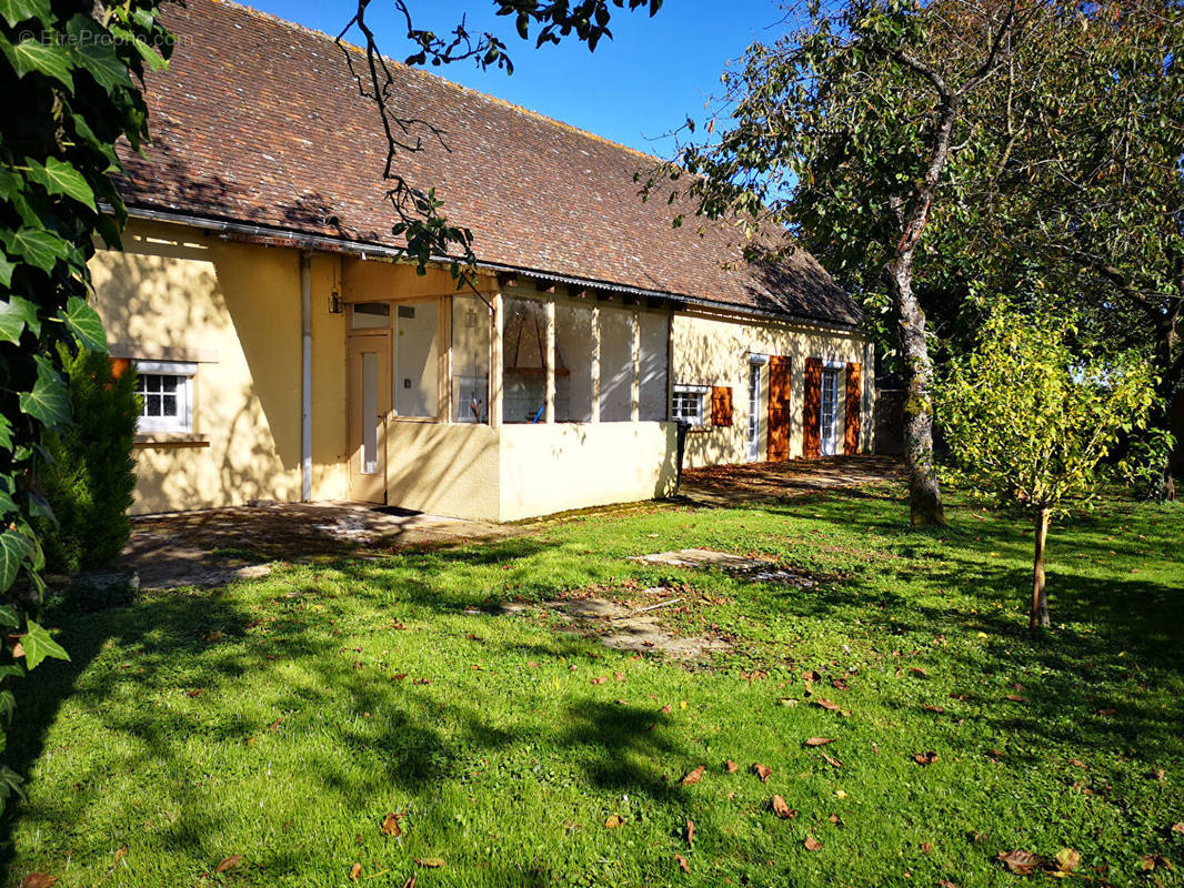 Maison à COURVILLE-SUR-EURE