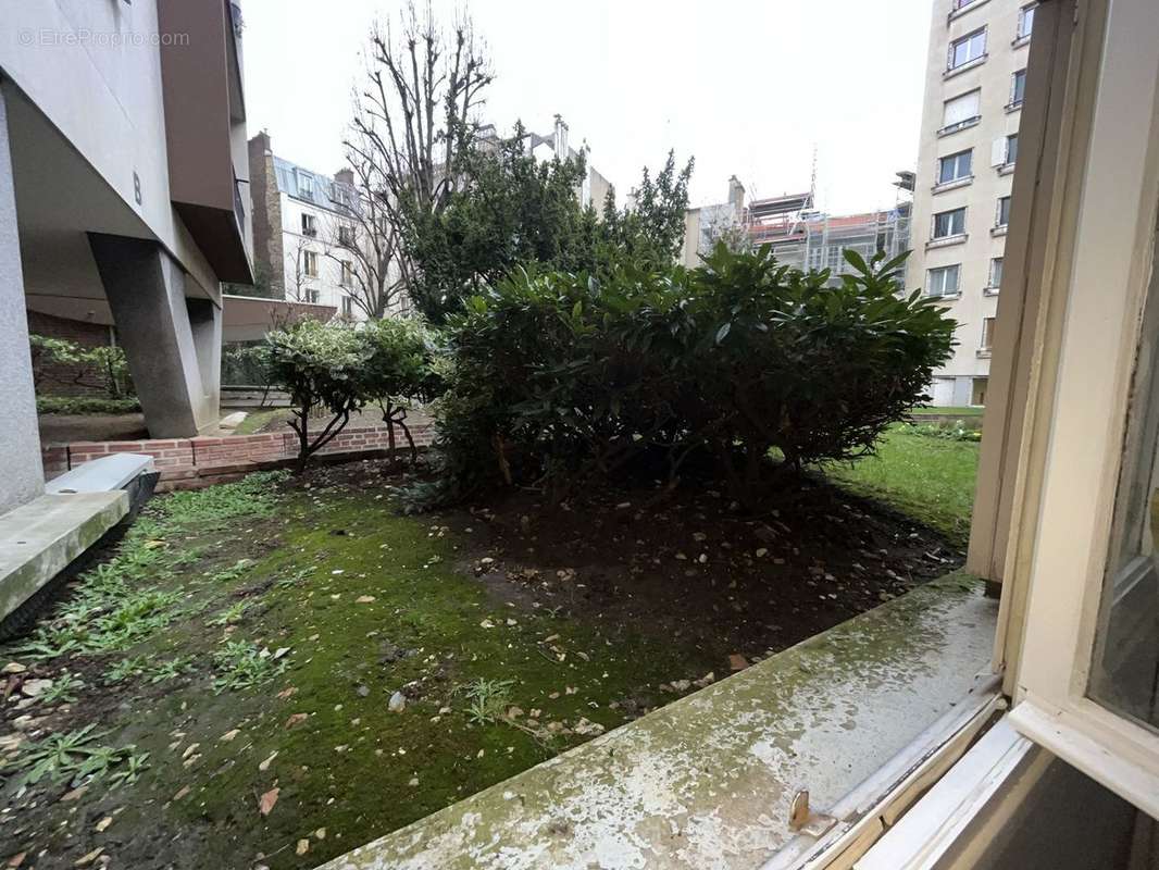 Appartement à PARIS-14E