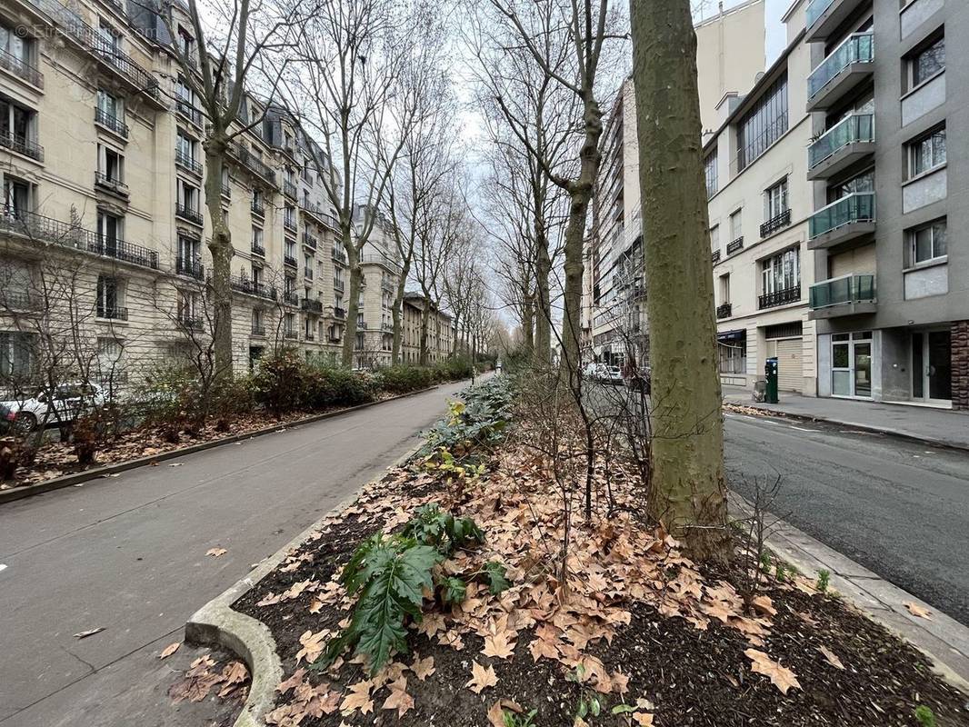 Appartement à PARIS-14E