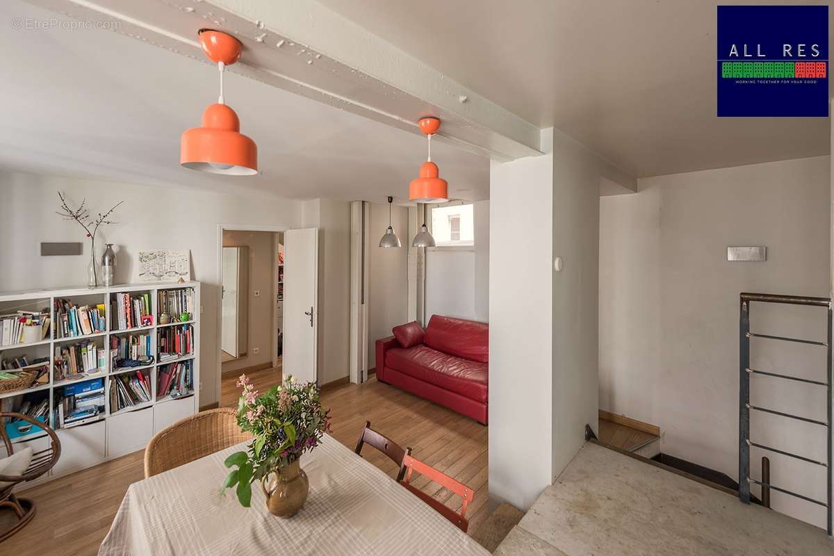 Appartement à PARIS-10E