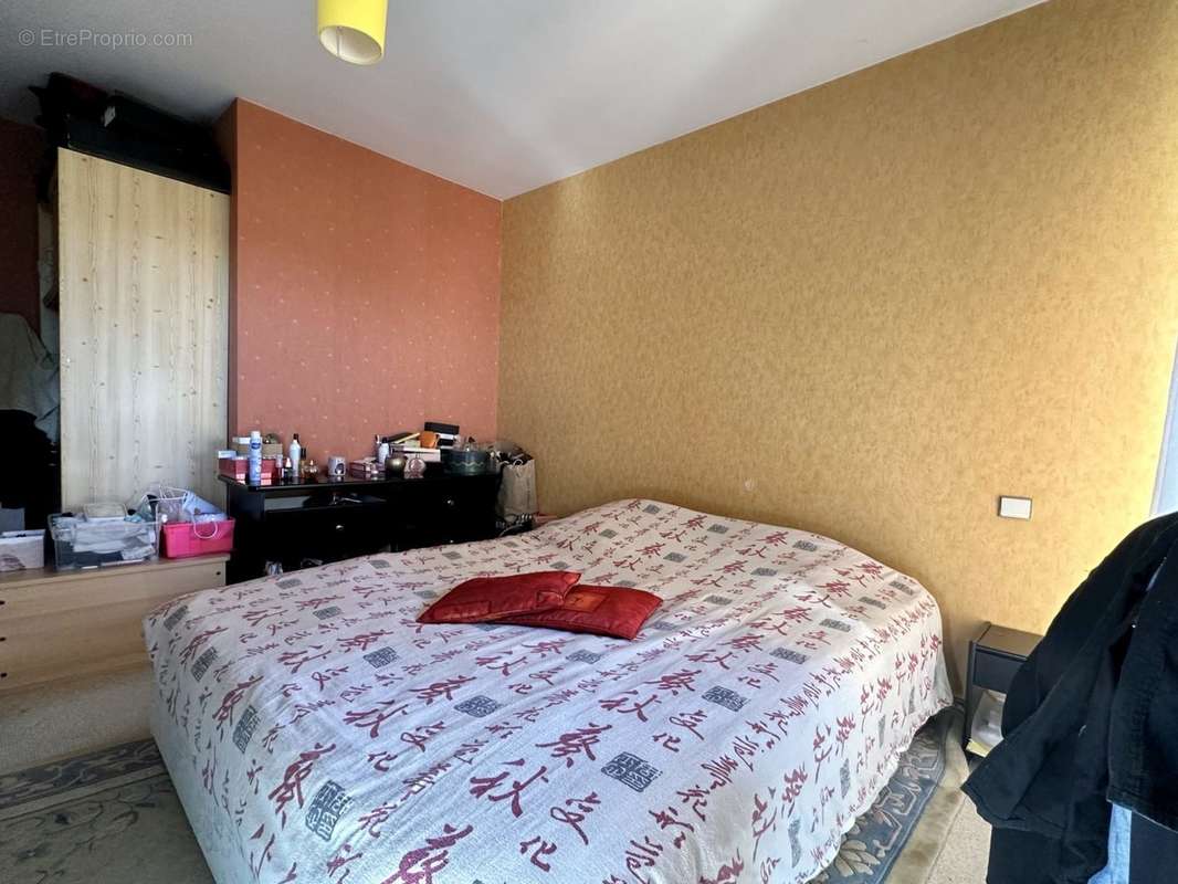 La chambre parentale (avec balcon de 3,99 m²) - Appartement à STRASBOURG