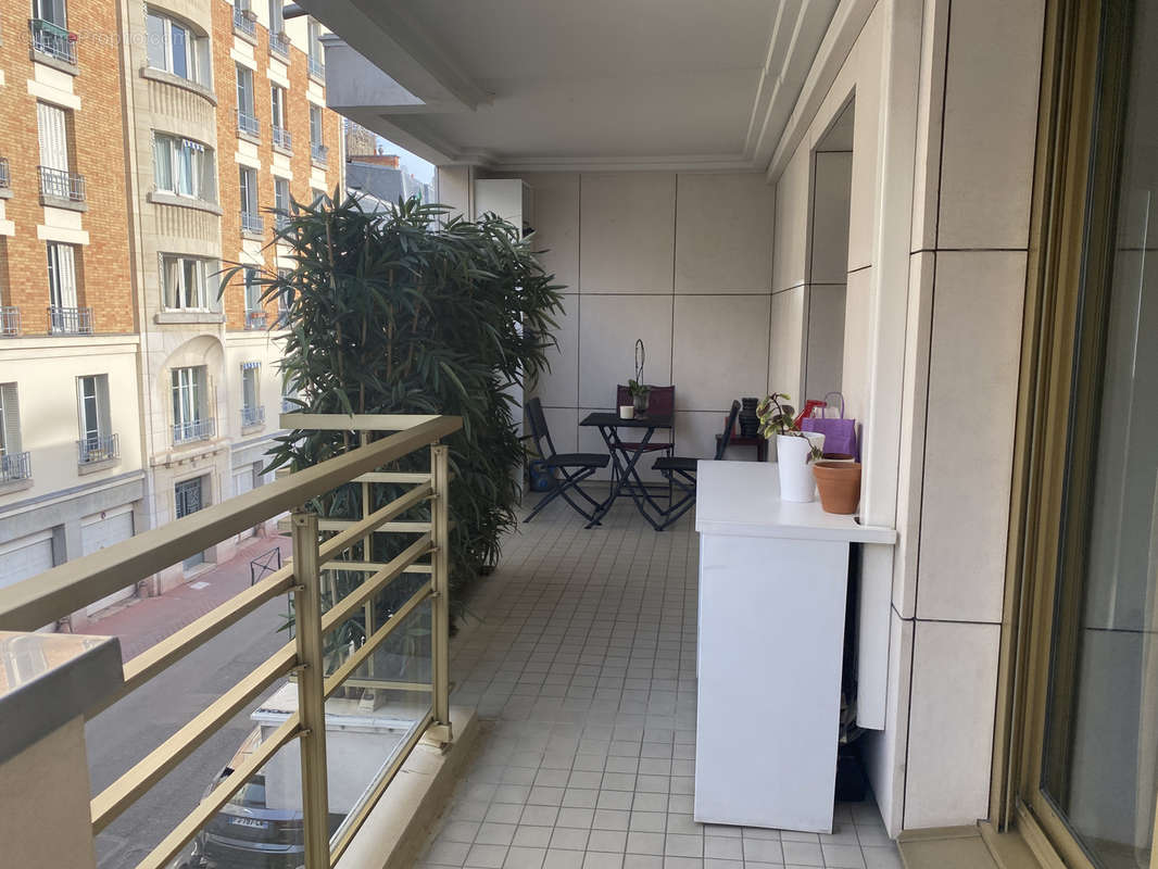 Appartement à LEVALLOIS-PERRET