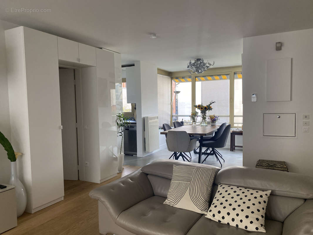 Appartement à LEVALLOIS-PERRET