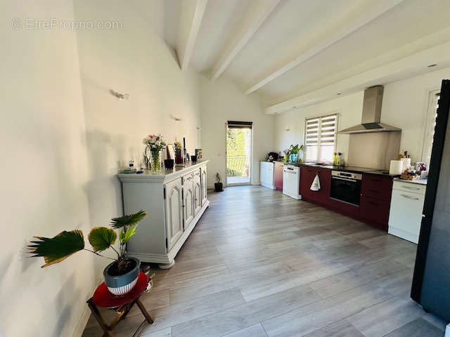 Appartement à BORMES-LES-MIMOSAS