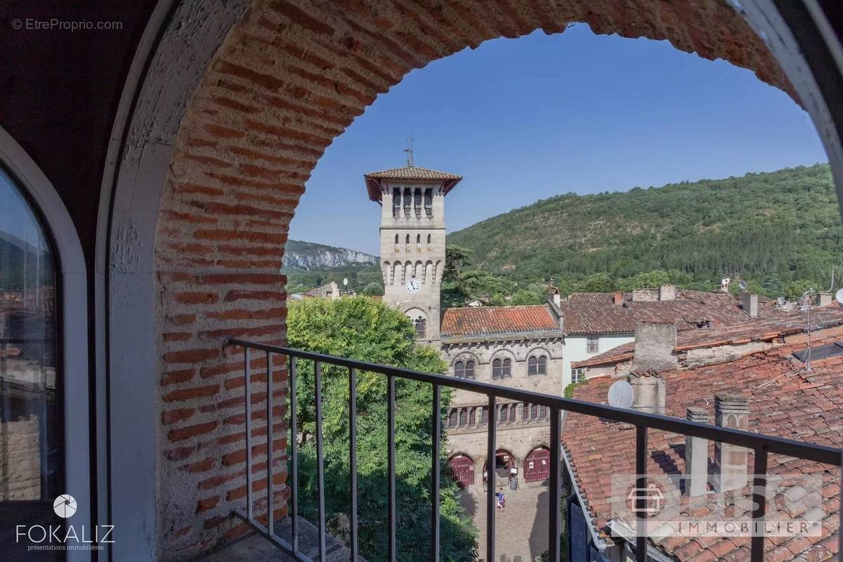 Appartement à SAINT-ANTONIN-NOBLE-VAL