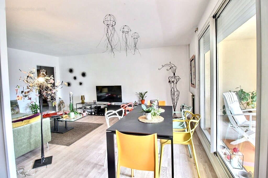 Appartement à MARSEILLE-8E