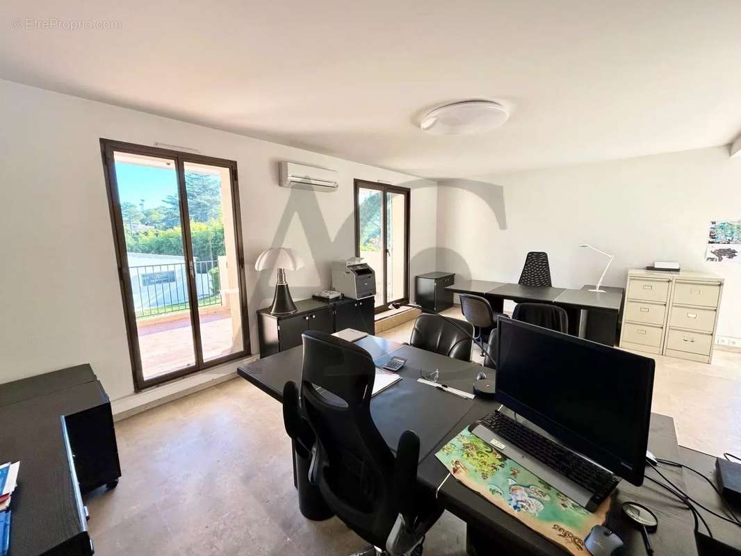 Appartement à VILLENEUVE-LOUBET