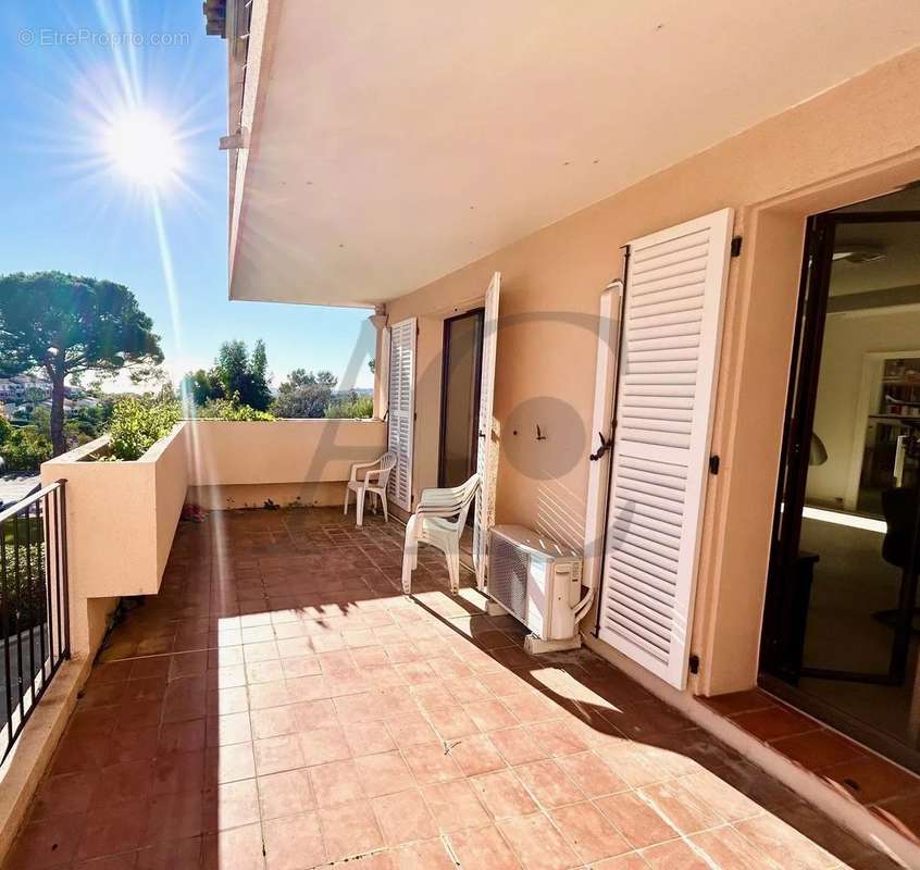 Appartement à VILLENEUVE-LOUBET