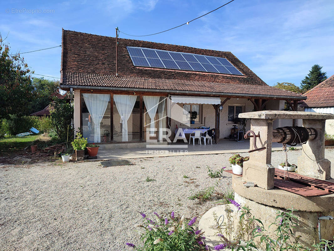 Maison à BOSJEAN