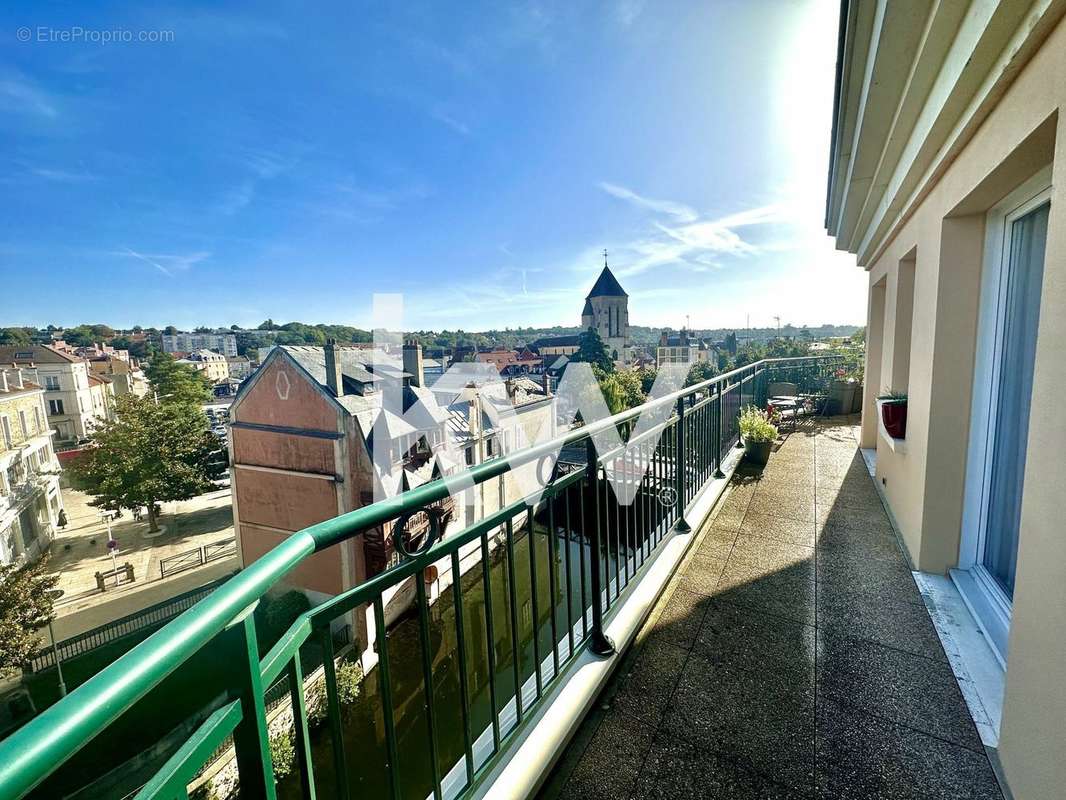 Appartement à CORBEIL-ESSONNES