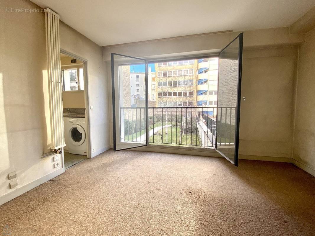 Appartement à NEUILLY-SUR-SEINE