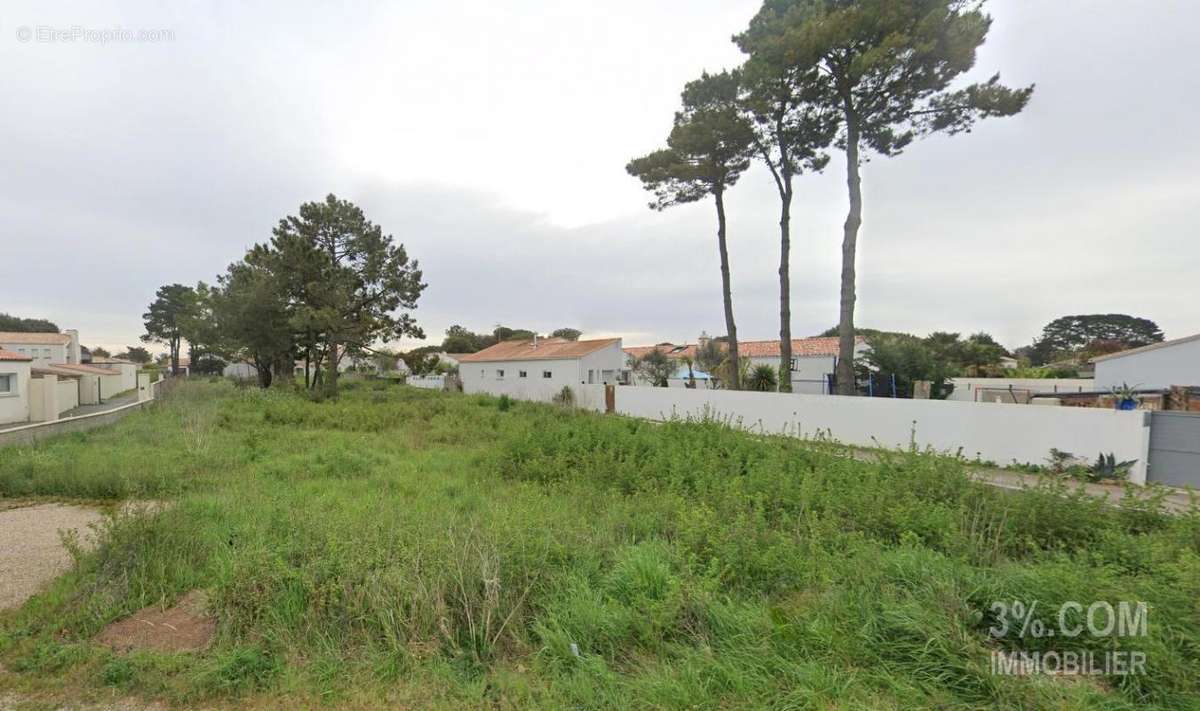 Terrain à OLONNE-SUR-MER