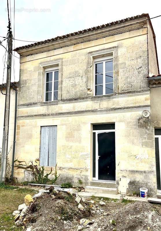 Maison à MOULIS-EN-MEDOC