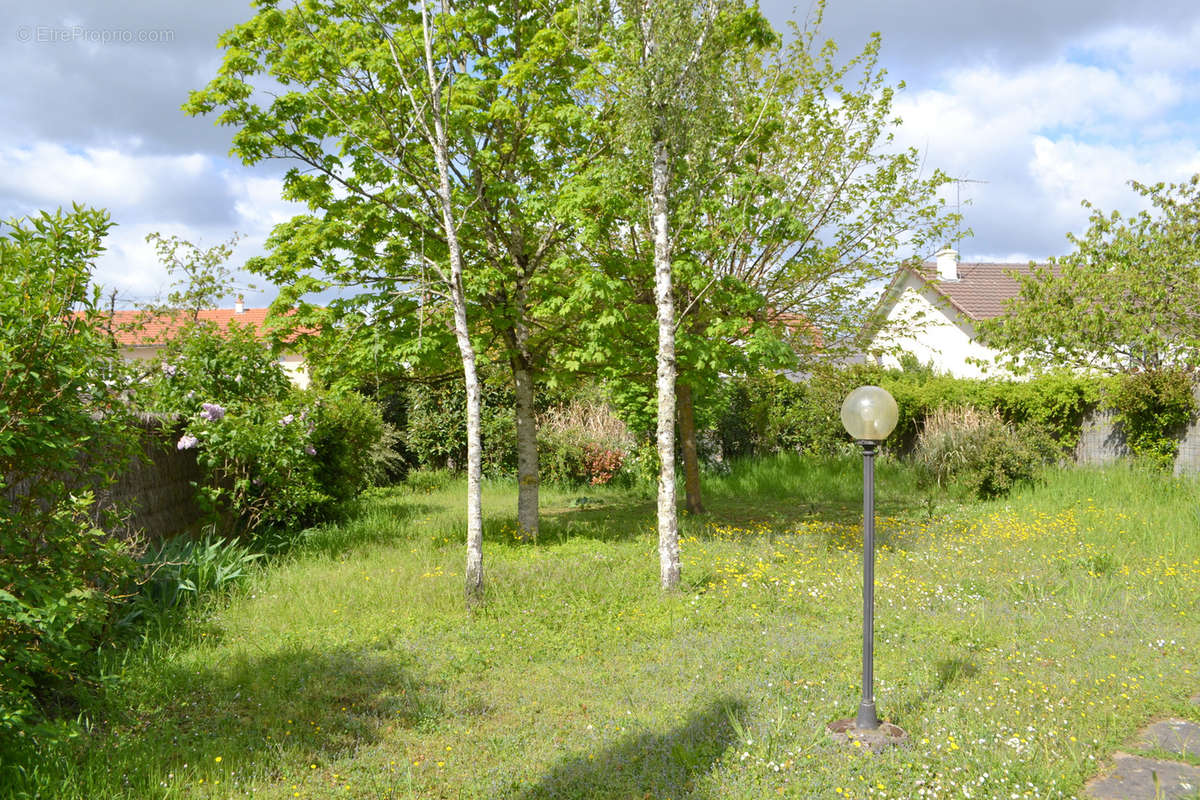 Maison à CHATELLERAULT