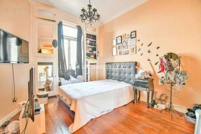 Appartement à PARIS-19E