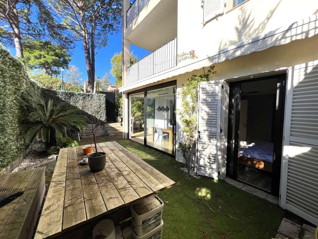 Appartement à VILLENEUVE-LOUBET